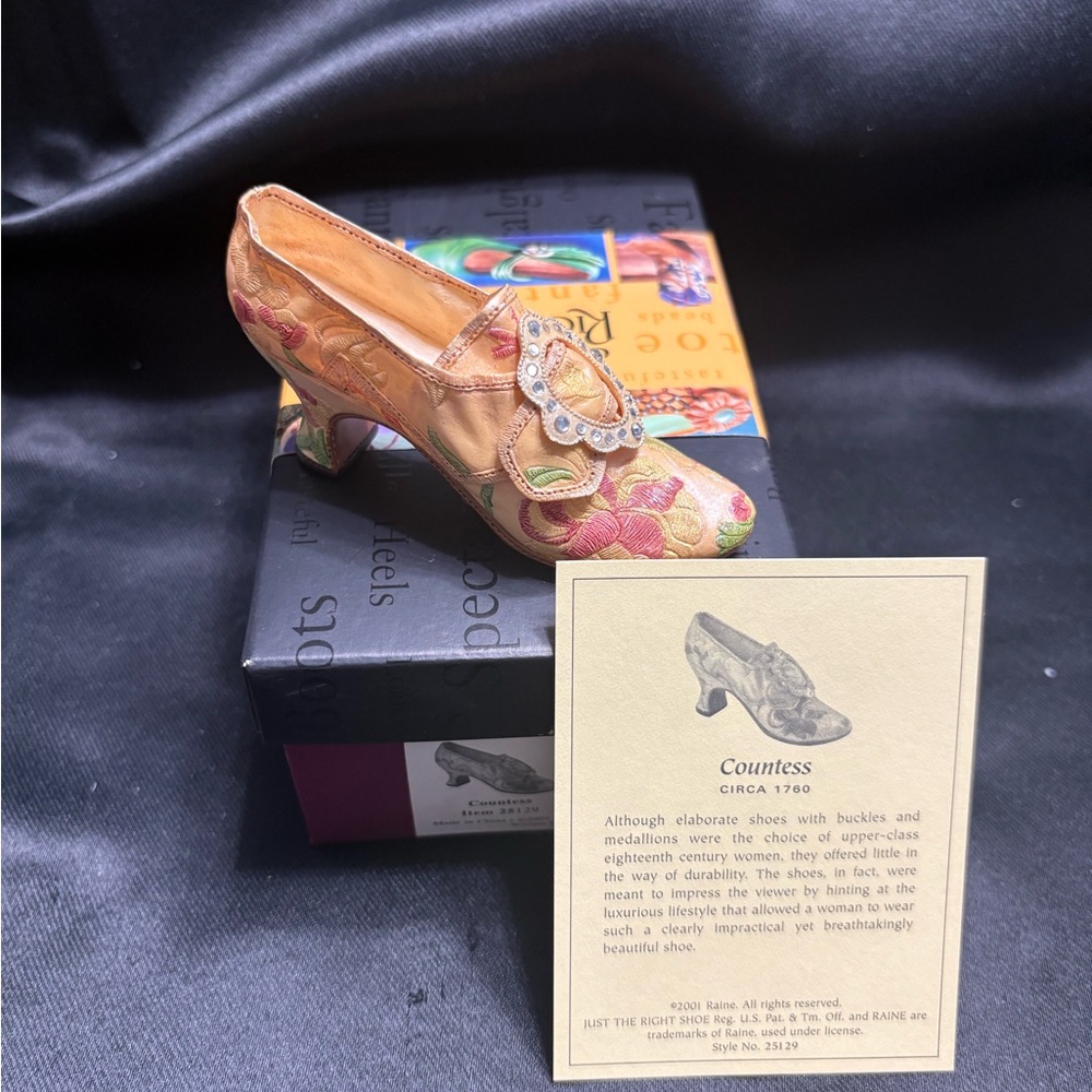 Just The Right Shoe Pink and Gold Embroidered Heels